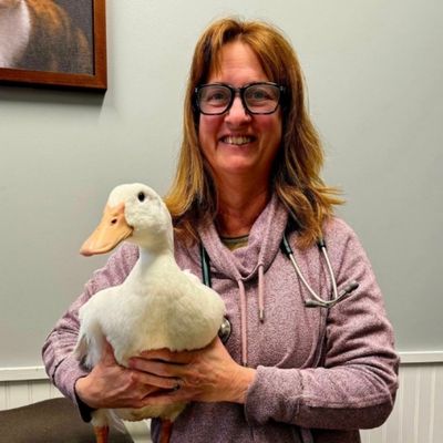 Dr. Erica Himes<br />
